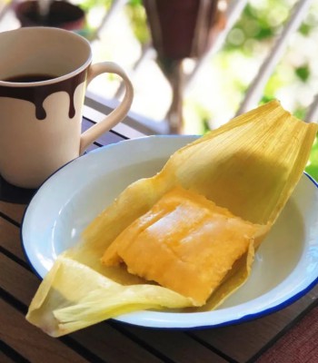 TRADICIONAL PAMONHA NA PALHA