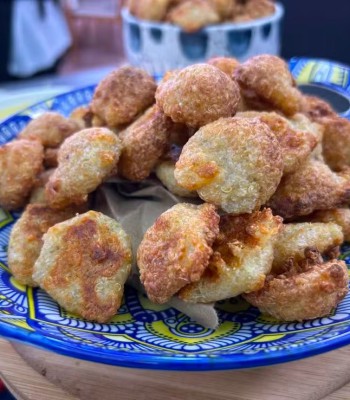 SALGADINHO DE QUINOA COM QUEIJO NA AIR FRYER