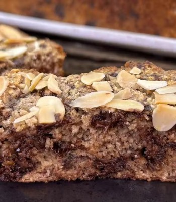 BOLO DE BANANA SEM GLÚTEN E SEM AÇÚCAR