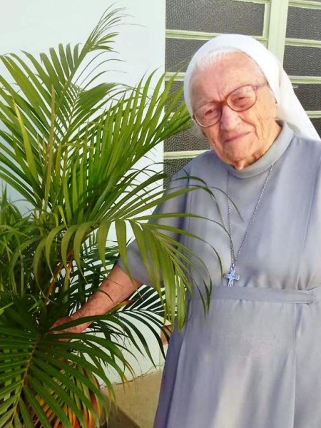 CENTENÁRIA DO AMOR - IRMÃ LUDWIGIS COMPLETA 100 ANOS, DEIXANDO UM LEGADO DE FÉ, SOLIDARIEDADE E TRANSFORMAÇÃO