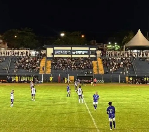 LEMENSE VENCE A PENAPOLENSE E EMPLACA 6ª VITÓRIA SEGUIDA E REGISTRA MAIOR PÚBLICO DA A4 EM 2026}