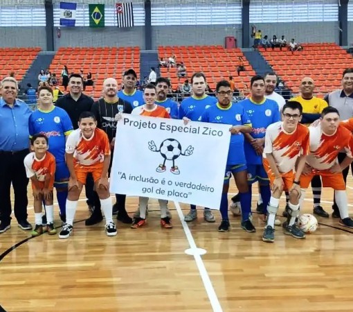 PROJETO ESPECIAL ZICO PARTICIPA DA ABERTURA DA PRIMEIRA DIVISÃO DE FUTSAL}