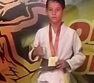 Nauan é Campeão na Categoria Infantil de Jiu Jitsu}