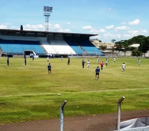 LEMENSE PERDE SEGUNDA PARTIDA AMISTOSA CONSECUTIVA}