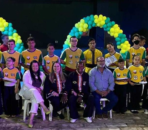 Cerimônia de Troca de Faixas de Kung Fu Li Tchuó Pá}
