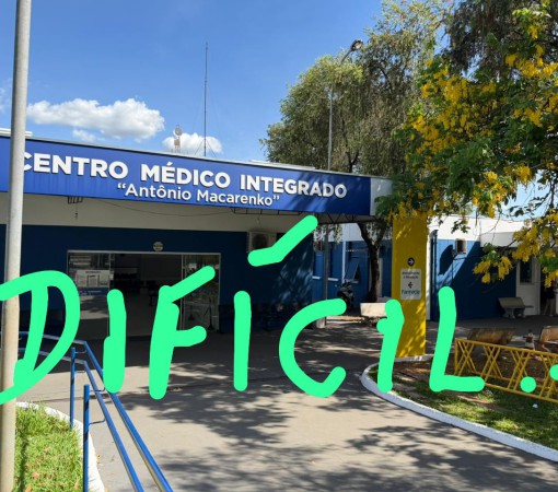 ENQUANTO O PREFEITO CLAUDEMIR BORGES PASSEIA, O POVO SOFRE: CAOS NA SAÚDE FAZ POPULAÇÃO MADRUGAR EM FILAS NO CMI}