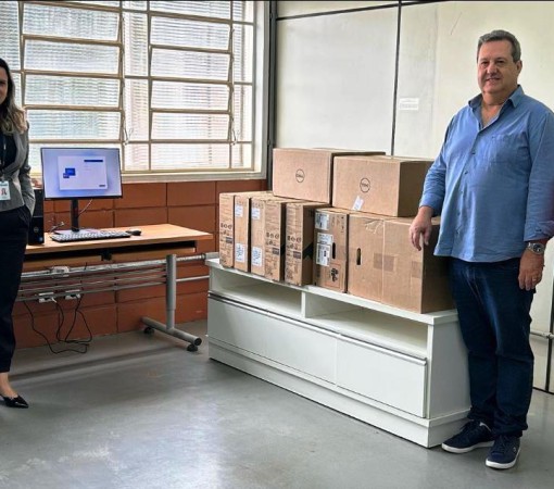 GRUPO BRAIDO DOA COMPUTADORES AO CENTRO DA JUVENTUDE DE LEME E FORTALECE PROJETOS DE INCLUSÃO DIGITAL}