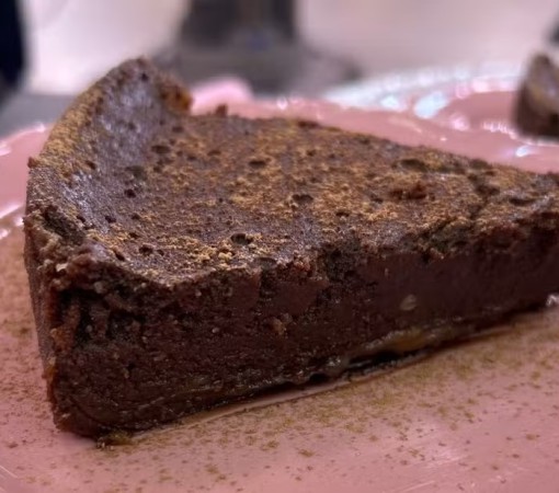 MOUSSE DE CHOCOLATE ASSADA}