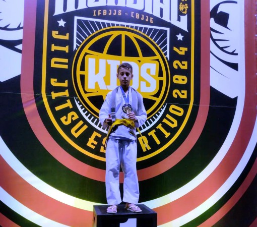 ATLETA LEMENSE, NAUAN FOI CAMPEÃO MUNDIAL DE JIU-JITSU KIDS}