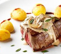 BIFE AO MOLHO DE MAIONESE COM MANJERICÃO}