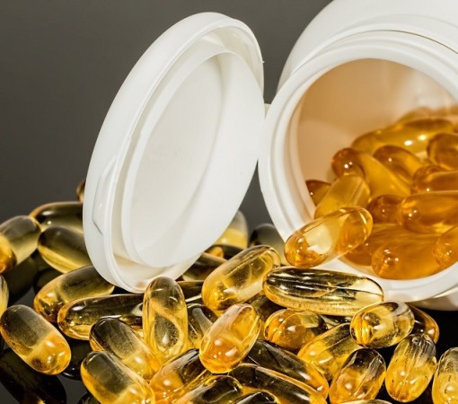 VITAMINAS E SUPLEMENTOS}