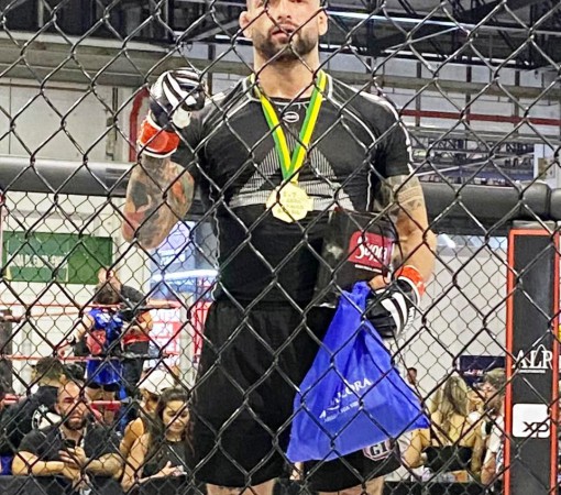 LEME EM EVIDÊNCIA NACIONAL NOS ESPORTES DE COMBATE - MMA.}