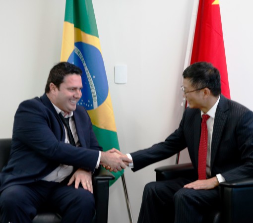 LEME RECEBE VISITA DO CÔNSUL GERAL DA CHINA}