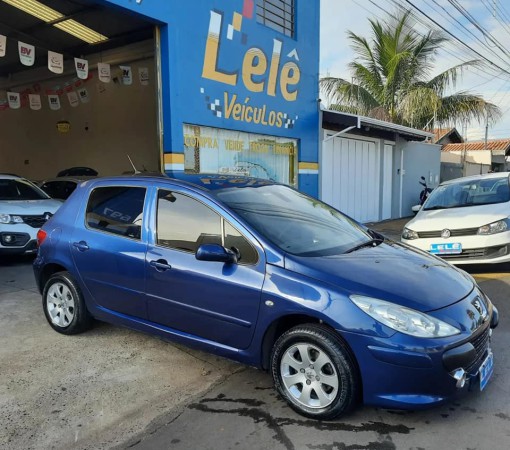 Vende-se - Peugeot 307 Automático}