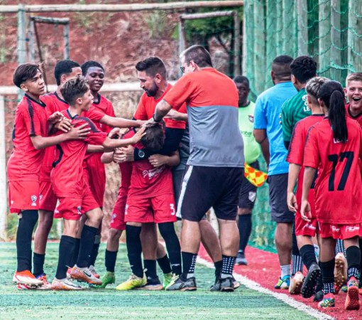 CIFA CELEBRA 09 ANOS DE ATUAÇÃO NA FORMAÇÃO DE ATLETAS E CIDADÃOS EM LEME}