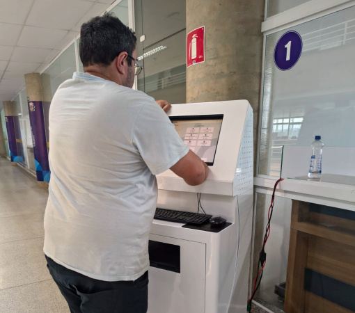 SECRETARIA DE FINANÇAS IMPLANTA TOTEM DE AUTOATENDIMENTO PARA FACILITAR ATENDIMENTO AO CIDADÃO}