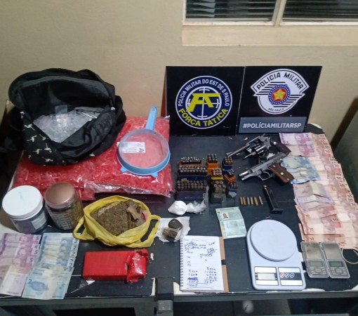 FLAGRANTE DE POSSE ILEGAL DE ARMA DE FOGO / TRÁFICO DE DROGAS DE 23/07/2024}