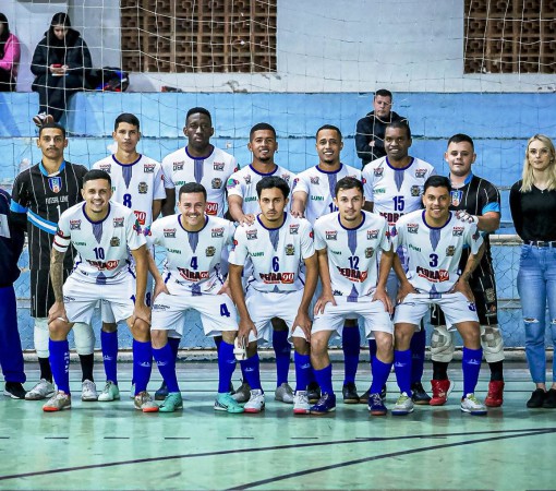 GRANDE PÚBLICO E FAMÍLIAS PRESTIGIAM A LIGA FERREIRENSE DE FUTSAL EM LEME}