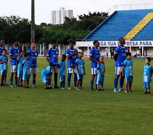JOVENS ATLETAS TÊM TARDE ESPECIAL AO LADO DO LEMENSE}