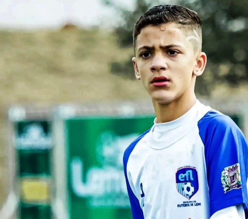 JOVEM LEMENSE É O MAIS NOVO REFORÇO DA SOCIEDADE ESPORTIVA PALMEIRAS}