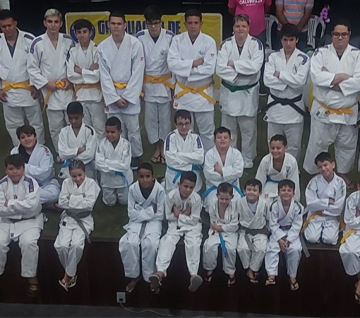 Cerimônia de Graduação da Escola de Judô Lemense}