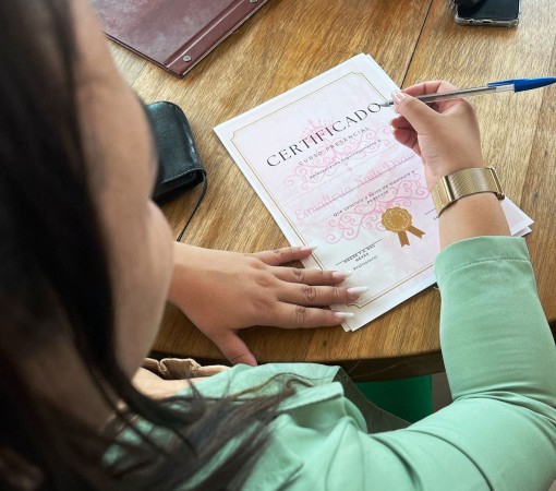 ESMALTERIA NAILS DRAWN ABRE INSCRIÇÕES PARA O CURSO DE MANICURE}