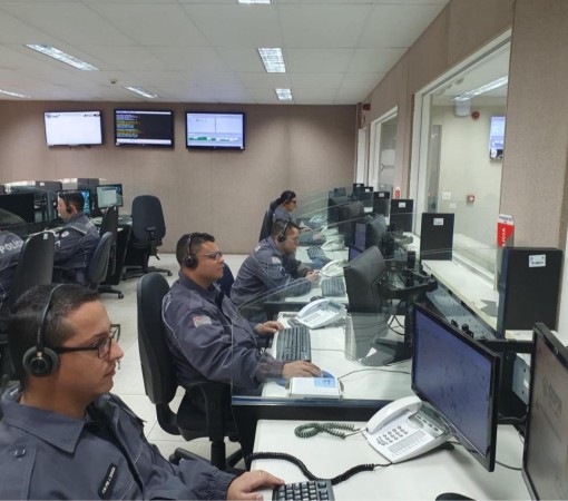 POLÍCIA MILITAR DO ESTADO DE SÃO PAULO REFORÇA ATENDIMENTO E APRESENTA NOVA TECNOLOGIA PARA  EMERGÊNCIAS NO FINAL DE ANO}
