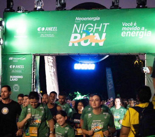 NEOENERGIA NIGHT RUN ILUMINOU LEME COM ENERGIA, SOLIDARIEDADE E GRANDES CAMPEÕES}
