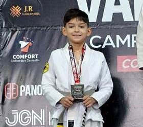 KALEB ÂNGELO CONQUISTA VICE-CAMPEONATO EM SÃO PAULO E SEGUE FIRME RUMO AO BRASILEIRO}