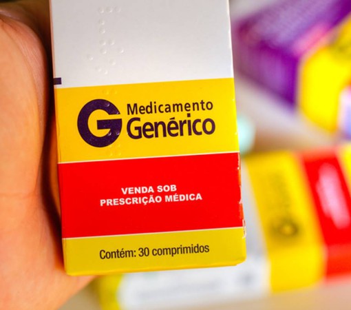 REMÉDIOS GENÉRICOS X REMÉDIOS ORIGINAIS}