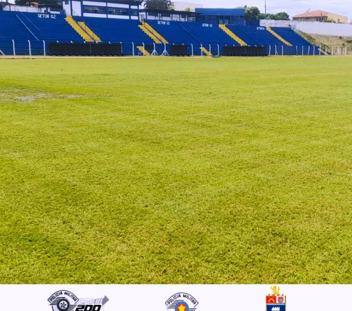 POLÍCIA MILITAR DA CIDADE DE LEME ORIENTA OS TORCEDORES EM RELAÇÃO A SEGURANÇA E O ACESSO AO ESTÁDIO MUNICIPAL BRUNO LAZZARINI, QUE SEDIARÁ O CAMPEONATO PAULISTA DA SÉRIE A3}