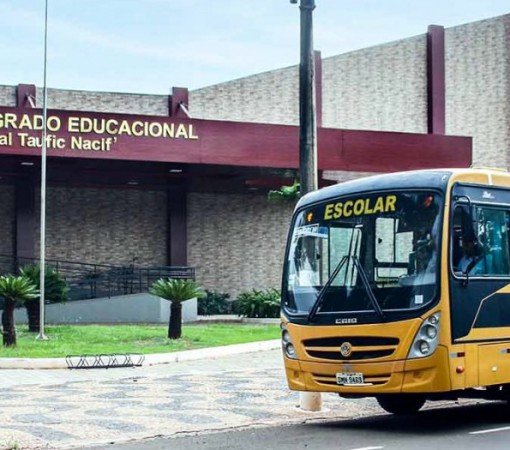 Projeto leva estudantes para conhecerem pontos históricos de Leme}