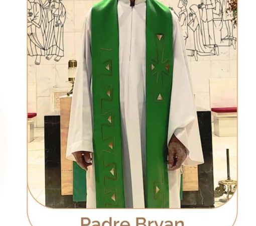 ENTREGA OFICIAL DO TÍTULO DE MONSENHOR AO PADRE BRYAN – 16 DE JUNHO – 19H30}