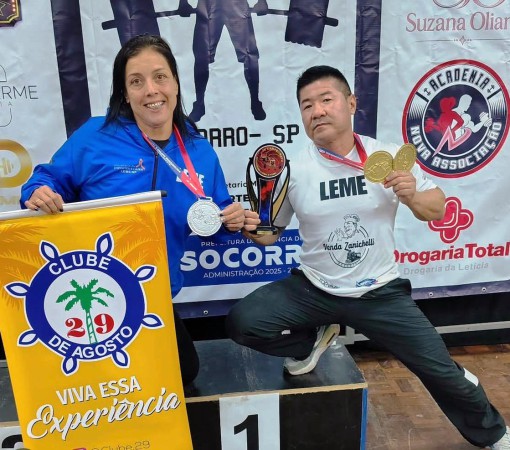 ATLETAS DA A.L.E.F. BRILHAM EM CAMPEONATO DE FORÇA E CONQUISTAM GRANDES TÍTULOS EM SOCORRO}
