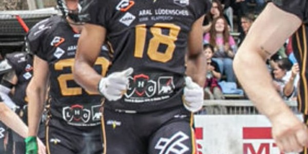 LEMENSE THALYS ALMEIDA É CAMPEÃO NA ALEMANHA E SE DESTACA COM 10 TOUCHDOWNS NA TEMPORADA