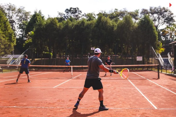 TORNEIO LEMÃO BRAZ CONHECE SEUS CAMPEÕES E SEGUE COM AS CATEGORIAS DE BASE}