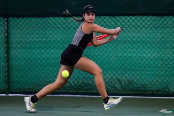 TENISTA LEMENSE LARISSA SILENCI É CONVOCADA PARA DEFENDER O BRASIL NO SUL-AMERICANO SUB-16}