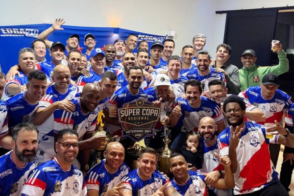 VETERANOS DE LEME CONQUISTAM TÍTULO INVICTO EM RIO CLARO}