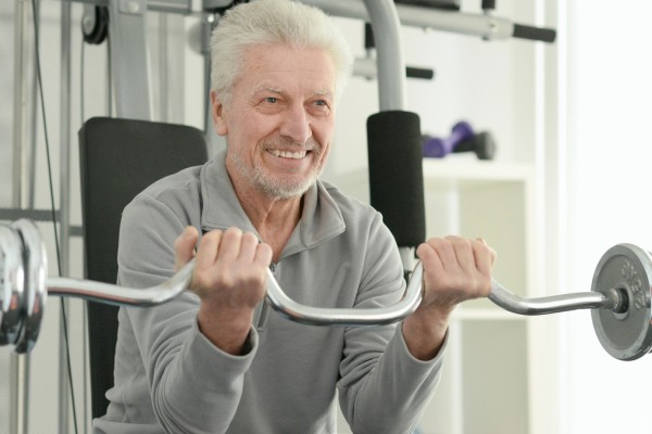 SARCOPENIA: A PERDA DE MÚSCULOS QUE INTERFERE NA LONGEVIDADE}