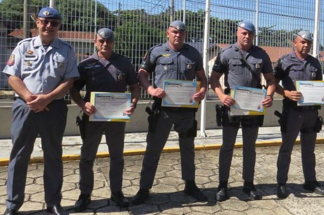 Força Tática de Leme recebe homenagem