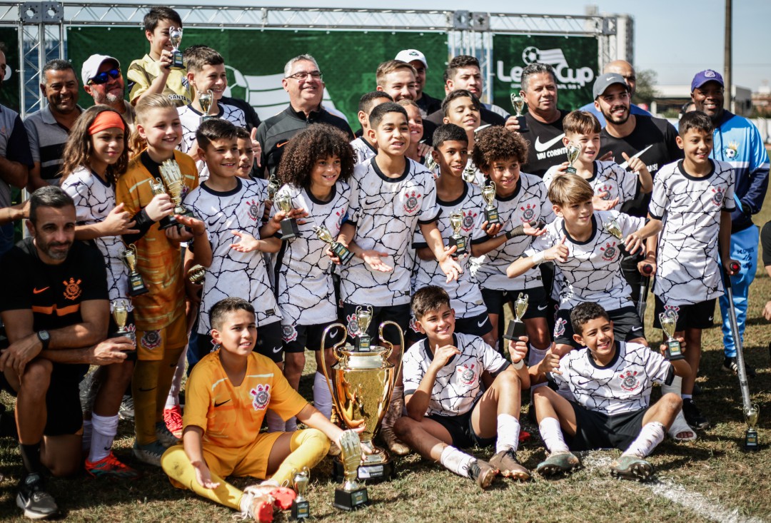CORINTHIANS VENCE O FLUMINENSE NOS PÊNALTIS E CONQUISTA A LEME CUP SUB-11