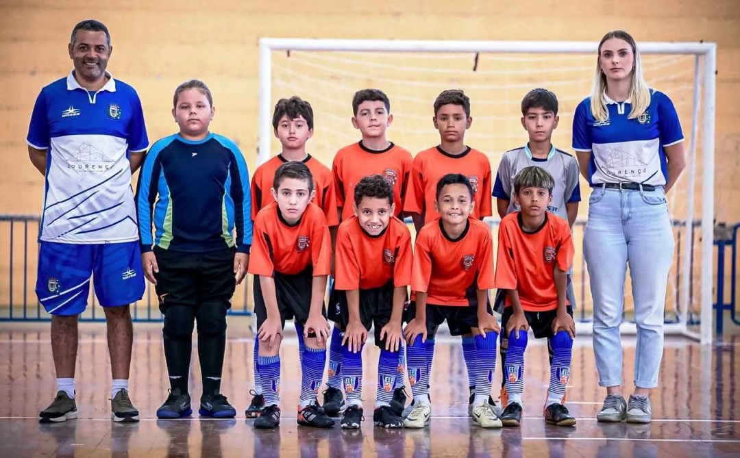 BASE DE LEME SE DESTACA EM AMISTOSOS COM GOLEADAS NO SUB-10 E SUB-12