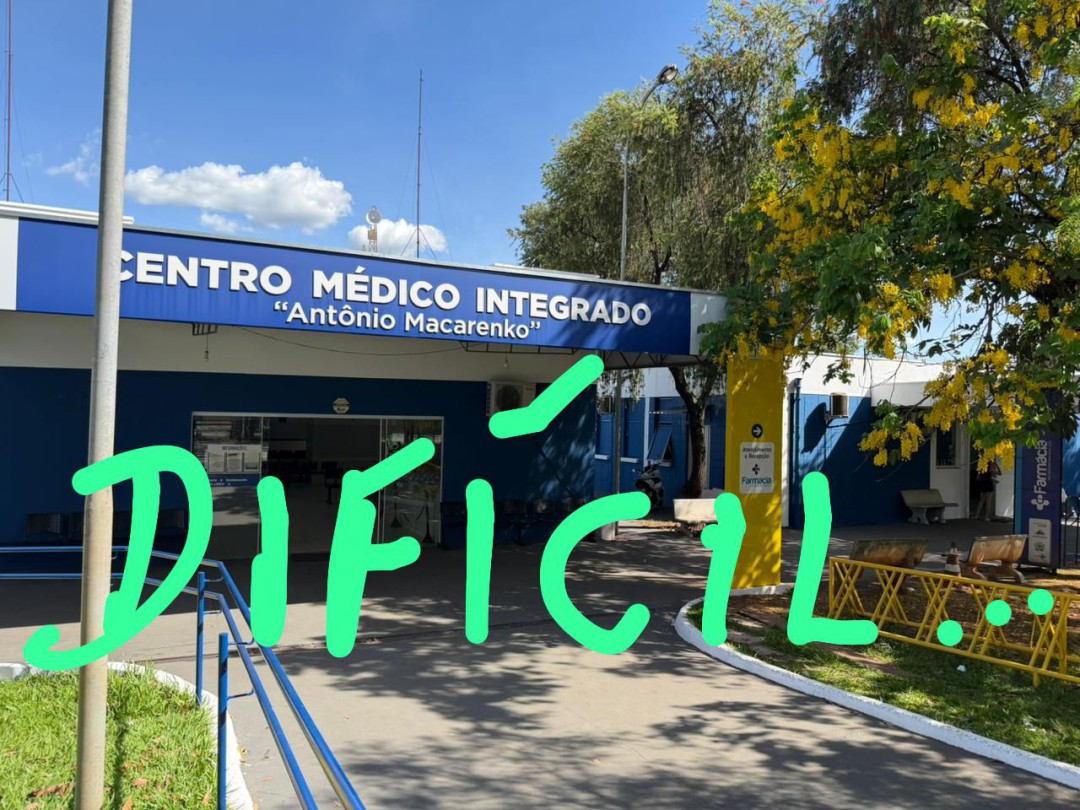 ENQUANTO O PREFEITO CLAUDEMIR BORGES PASSEIA, O POVO SOFRE: CAOS NA SAÚDE FAZ POPULAÇÃO MADRUGAR EM FILAS NO CMI