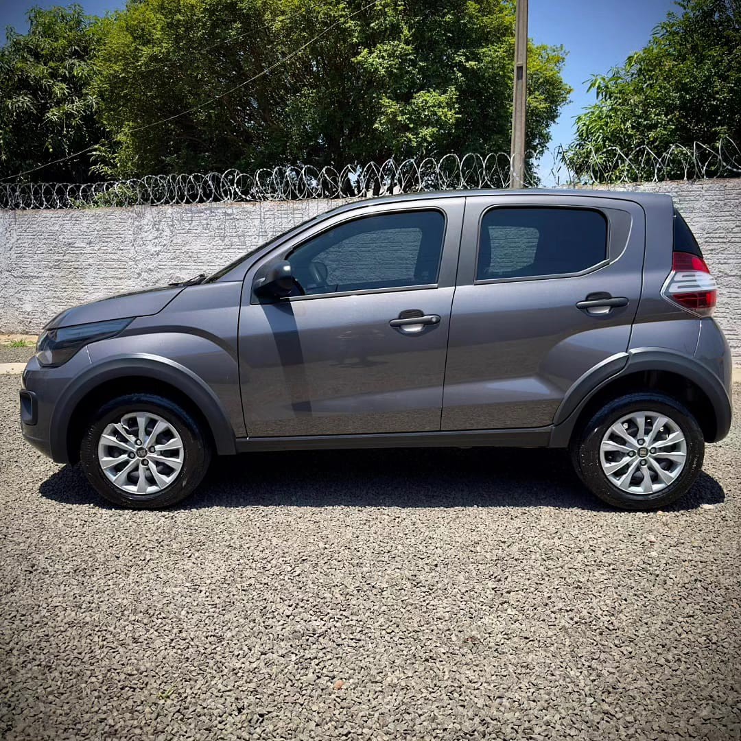 VENDE FIAT MOBI LIKE 1.0 FLEX 2023