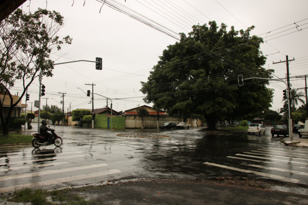 Coordenadoria Municipal de Trânsito informa sobre instalação de novos semáforos
