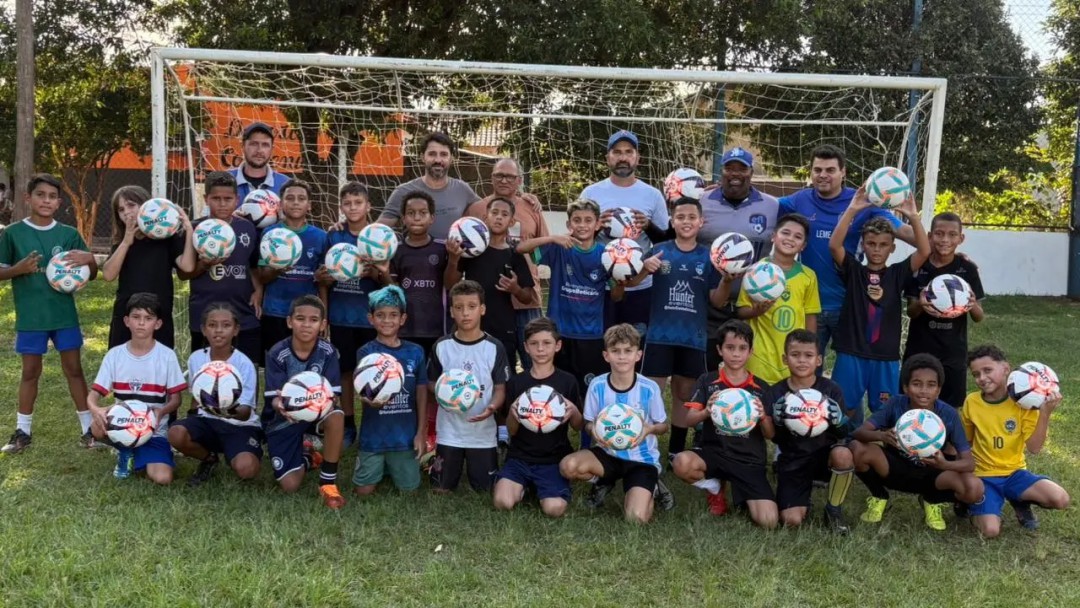 LEMENSINHO RECEBE NOVOS MATERIAIS ESPORTIVOS PARA MELHORAR TREINOS