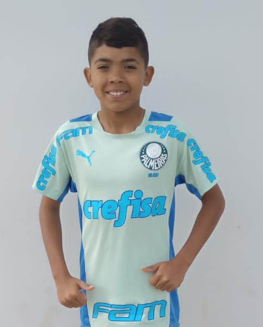 Atleta da Escolinha de Futebol de Leme passou por avaliação no Palmeiras