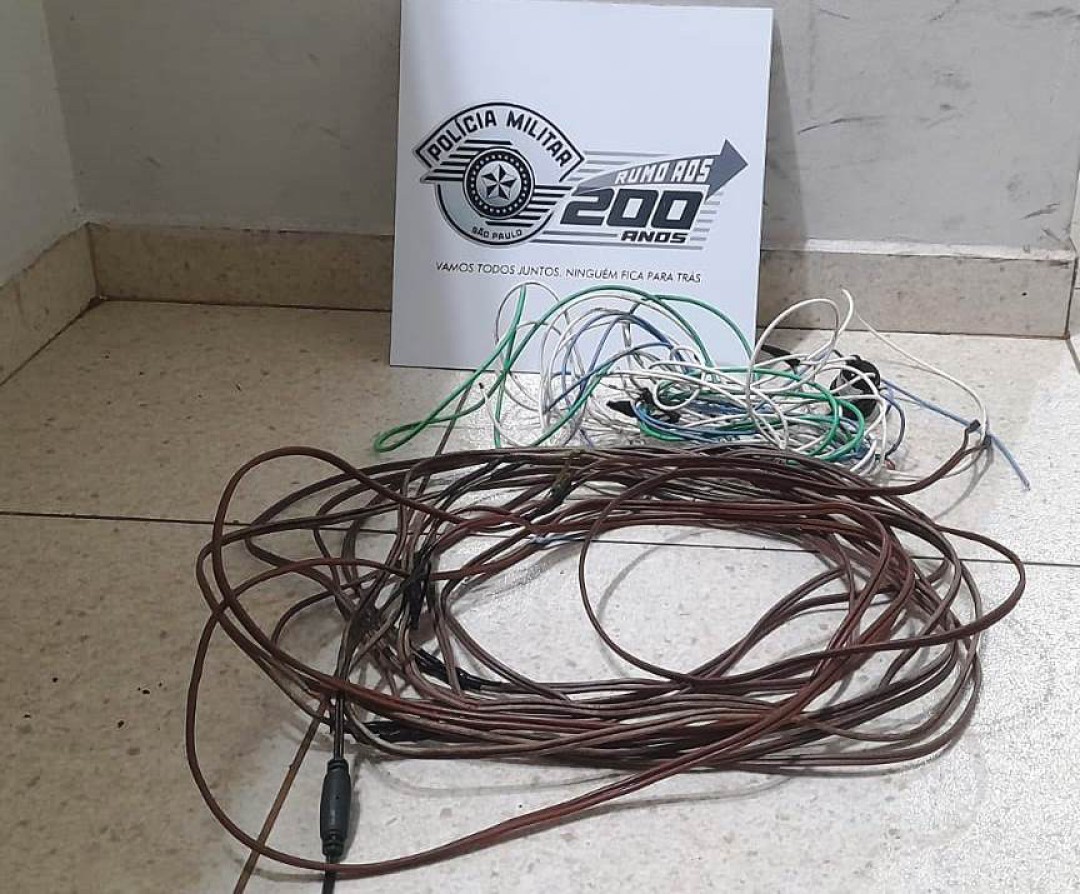 FLAGRANTE DE FURTO DE FIOS ELÉTRICOS DE 17/11/2024