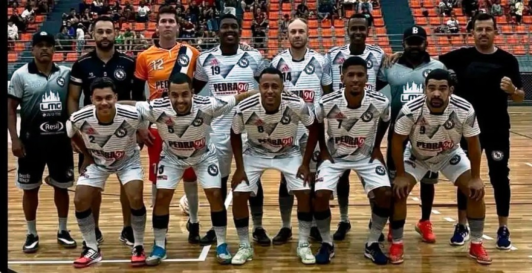CAMPEONATO MUNICIPAL DE FUTSAL DA PRIMEIRA DIVISÃO COMEÇOU COM GRANDES JOGOS