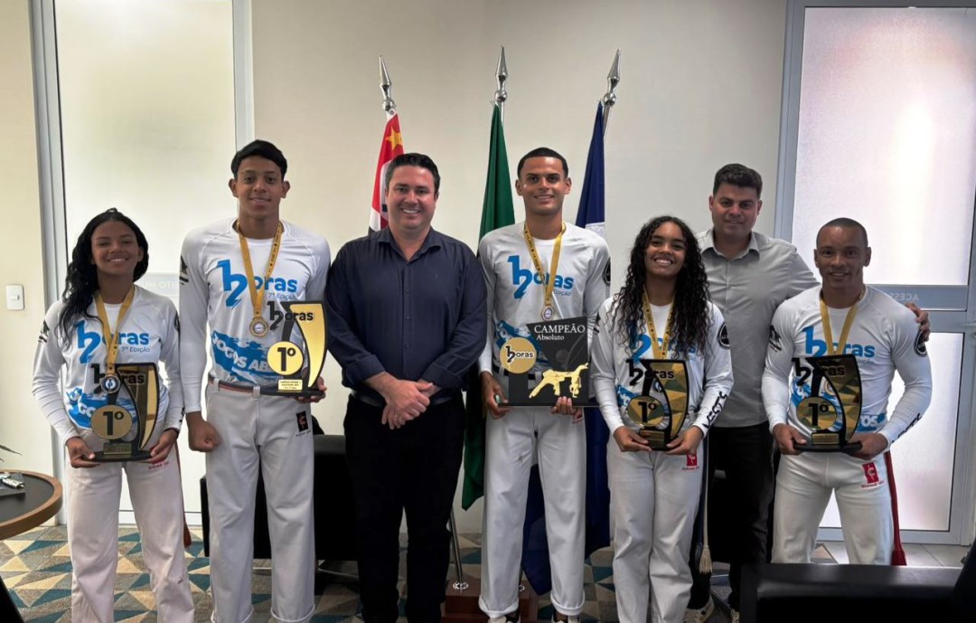 PARTICIPAÇÃO DE LEME NA 7ª EDIÇÃO DO EVENTO “12 HORAS DE CAPOEIRA” – VARGINHA/MG